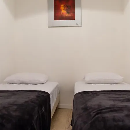 Chez Daniel Apartment *